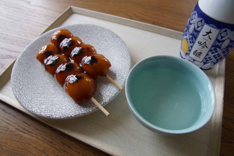 dango và sake khô dango và sake khô